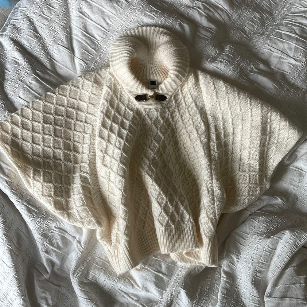 Janie and Jack Cream Top/Sweater size 4 Kids